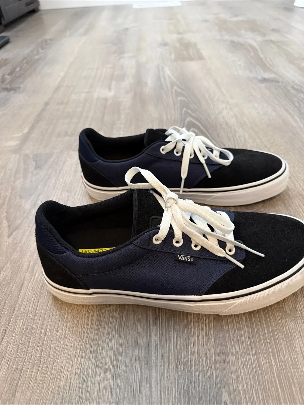 Vans Men’s Black and Navy Canvas & Suede Low-Top Sneakers:  Never Worn